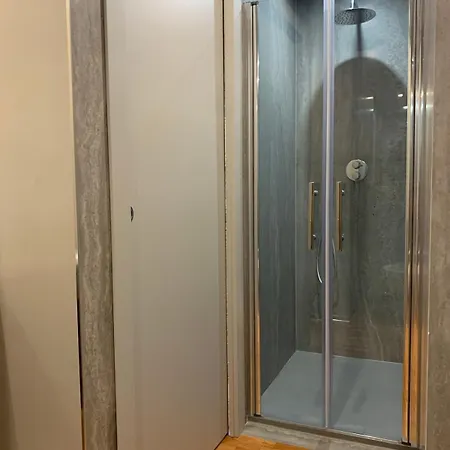 Design - One Bedroom 公寓 *